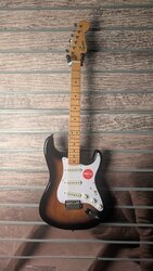Squier Classic Vibe 50's Stratocaster, 2 Colour Sunburst, Maple Fingerboard