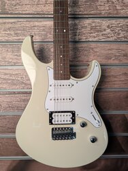 Yamaha Pacifica Electric Guitar 112V, Vintage White, Rosewood