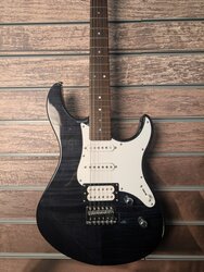 Yamaha Pacifica 212V-FM Electric Guitar, Trans Black, Flamed Maple