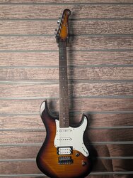 Yamaha Pacifica 212V-FM Electric Guitar