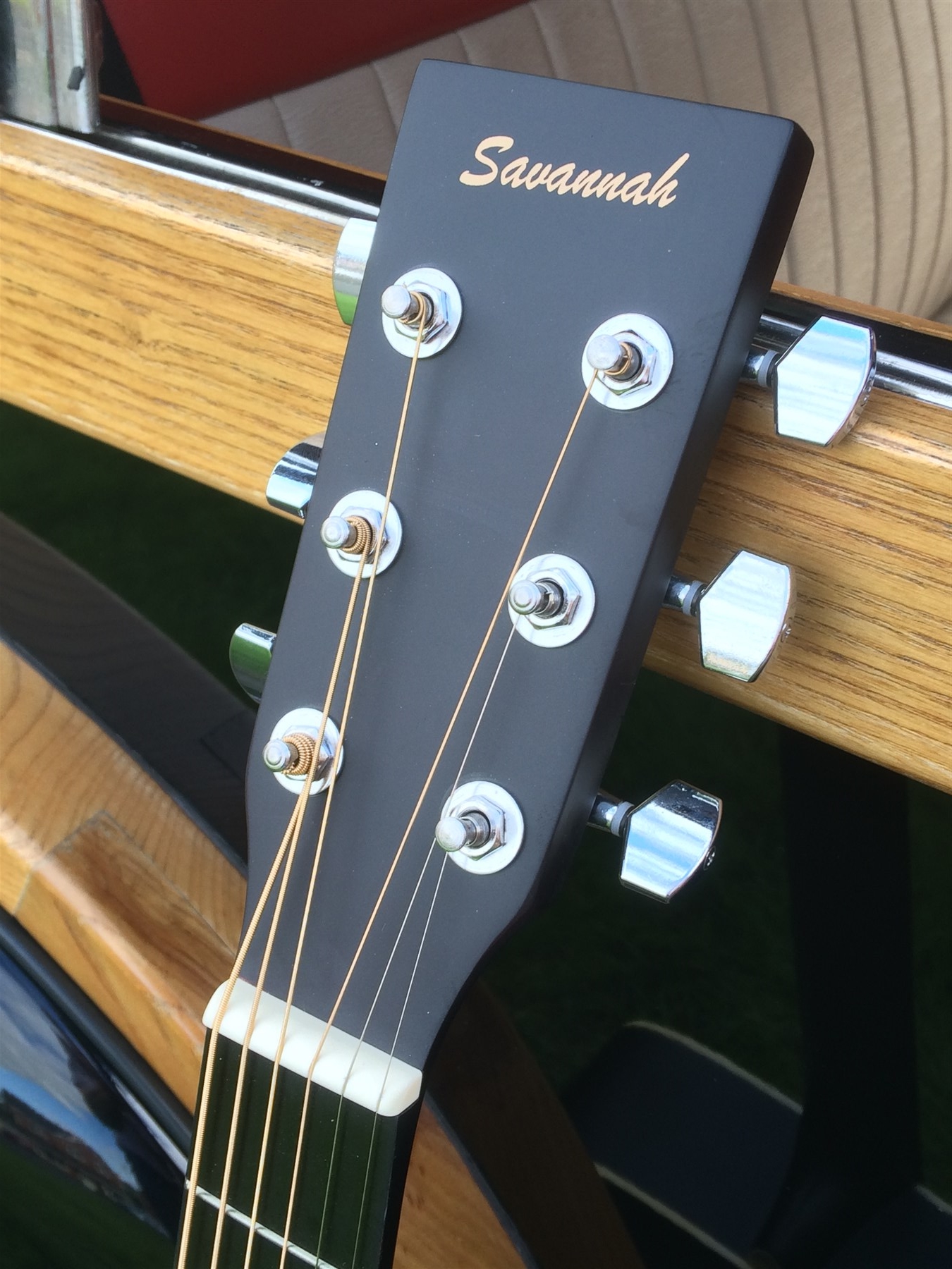 Savannah SG-615 NA Solid Top Dreadnought Acoustic, Natural