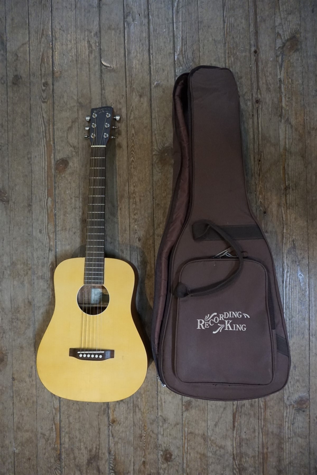 Recording King Eztone Rd-A3mq Mini Dreadnought