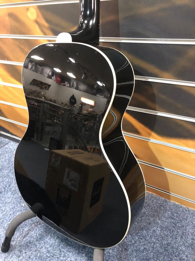 The Loar LO-16 00 Size Acoustic Guitar, Repaired, Black