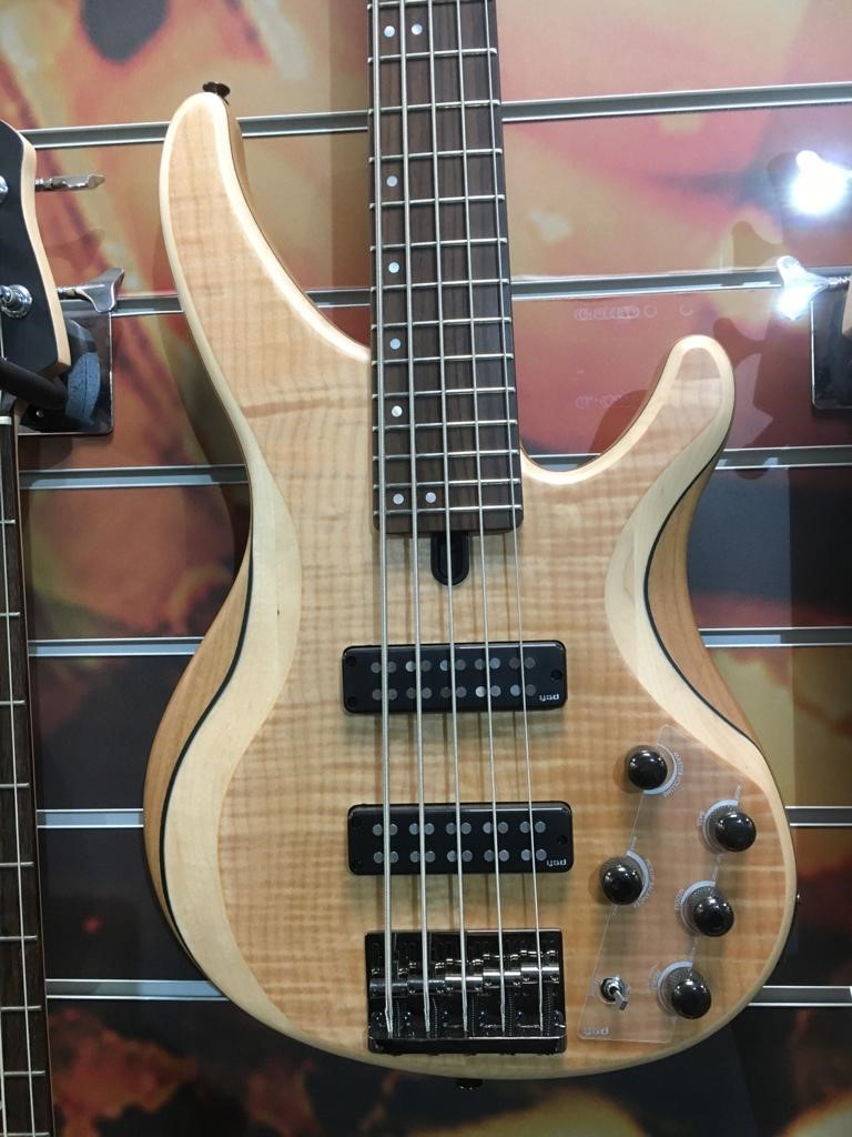 Yamaha 605 bass sales