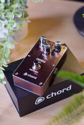 Chord CH-50 Guitar Chorus Pedal, Natural