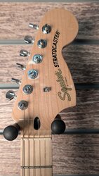 Squier Affinity Stratocaster, Olympic White, Maple Fingerboard