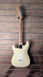 Squier Affinity Stratocaster, Olympic White, Maple Fingerboard