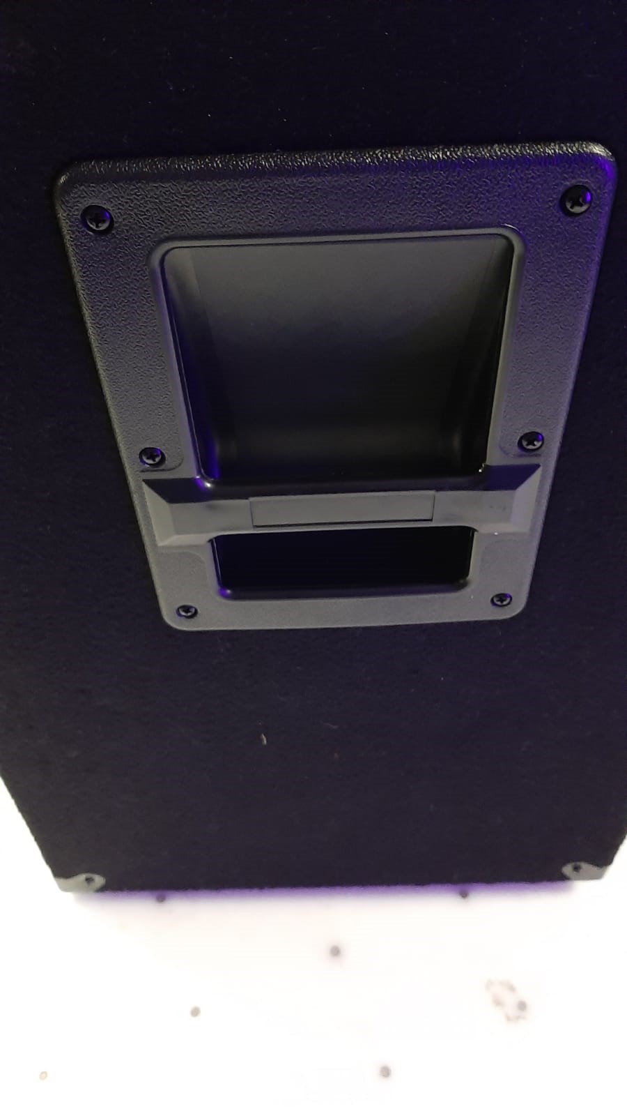 15" 600 Watt Active Subwoofer QTX QT15SA - Used with Cover