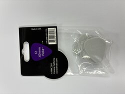 Fender 351 Plectrum, Nylon, .60 MM (0986351750), Pack of 12