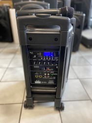 QTX QR10PA Battery / Mains Portable PA System 178.840 EX Demo, Handheld Mic