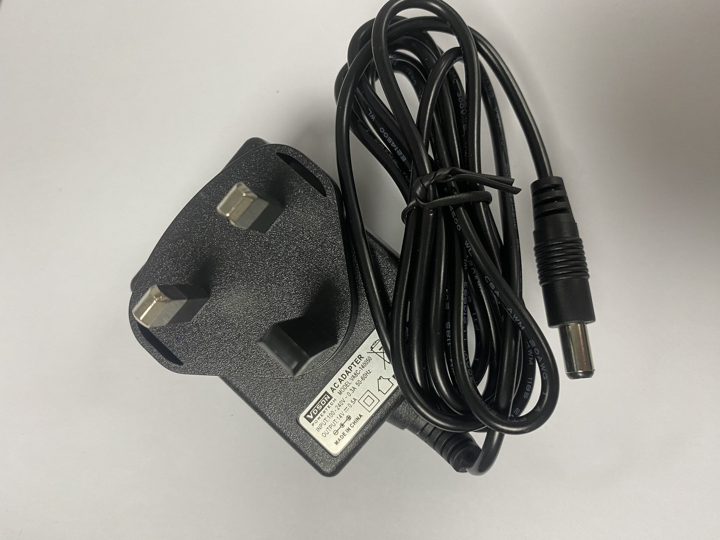 HW Audio:. Universal Power Supply For Radio Mics