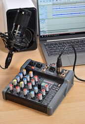 CMA-6 Compact Mixer with DSP, USB Play/Record/PC and Bluetooth 170.862