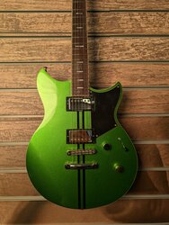 Yamaha RSS20 Revstar Electric Guitar with Deluxe Gig Bag, Flash Green