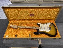 Fender 50th Anniversary American Stratocaster 2004 - Used, Sunburst