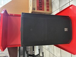 Electrovoice EV Everse 12 Portable Battery Or Mains Powered Speaker, Ex Demo
