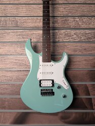 Yamaha Pacifica Electric Guitar 112V, Sonic Blue