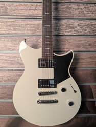 Yamaha RSS20 Revstar Electric Guitar with Deluxe Gig Bag, Vintage White