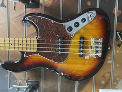 JET JJB-300 SB Jazz Bass, Sunburst
