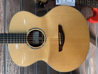 Faith Fjhg Acoustic with Hard Case- Used