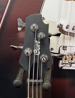 Cort Action Bass Junior Open Pore, Black